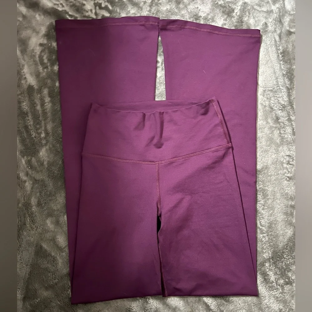 Fleo Berry flare Leggings - Picture 3 of 5